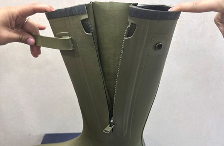 zipper hunting boots