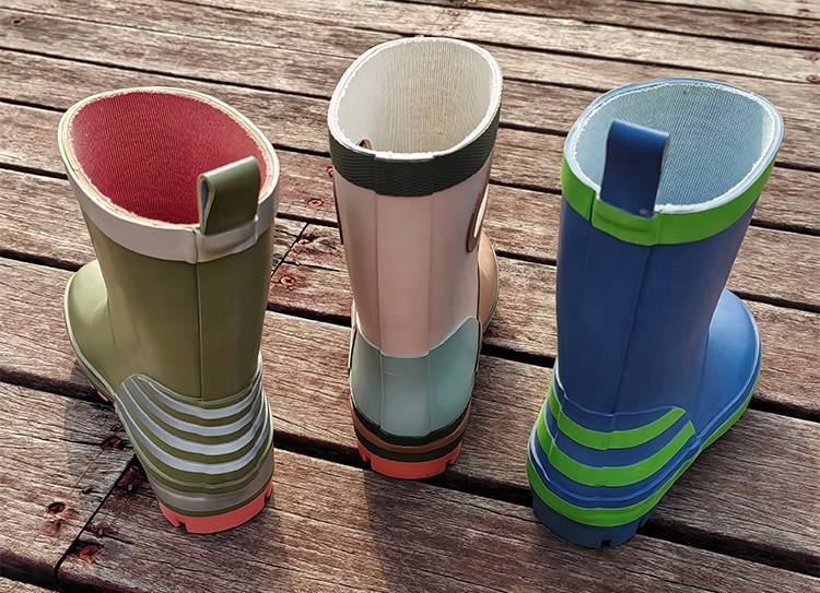 kids wellies