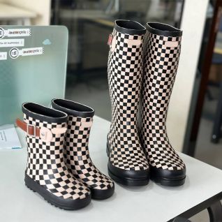 Family collection waterproof wellington boots factory